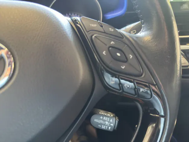 Toyota C-HR 2.0 VVTi HSD Style