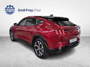 https://vehicle.imgix.net/4367317/38ffba23-d87d-4973-88b6-d46715753475.jpg