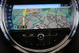 https://vehicle.imgix.net/4367333/38b21c8d-fd19-4b08-9799-d38e0e7565ff.jpg
