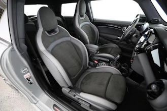 https://vehicle.imgix.net/4367333/701874a3-86e8-4301-bbd5-8e4358d6bcb9.jpg