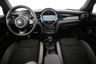 https://vehicle.imgix.net/4367333/d512963f-67d6-43e4-a773-5e6b23ea919f.jpg