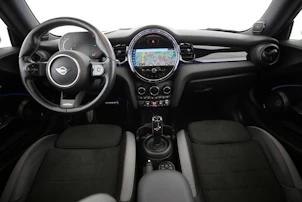 Fahrzeugbild MINI F56 2.0i John Cooper Works