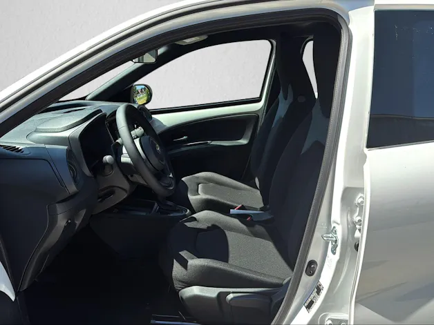 Toyota Aygo X 1.5 VVT-i HSD Comfort