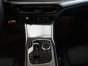 BMW 320d xDrive SAG