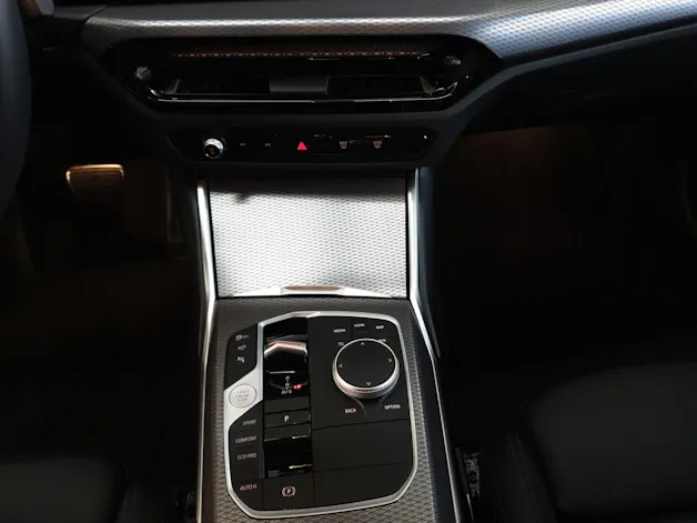 BMW 320d xDrive SAG