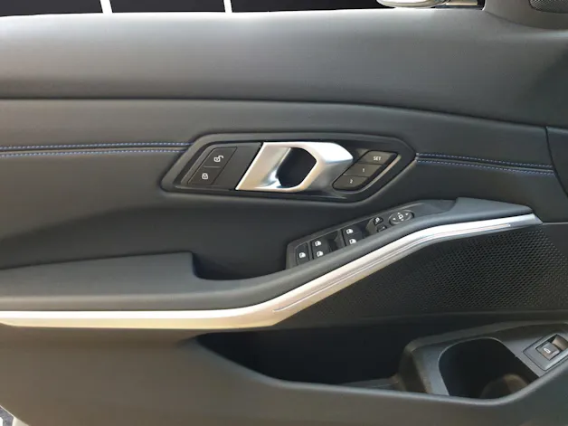 BMW 320d xDrive SAG