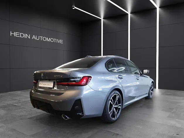 BMW 320d xDrive SAG