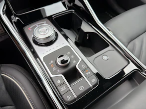 https://vehicle.imgix.net/4367357/3c5d1419-5e10-4825-a7b0-df35ebb2d1c9.jpg
