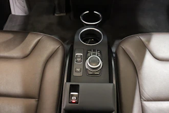 https://vehicle.imgix.net/4367365/3a2d3a74-8536-4662-b1c6-c3de30cd049f.JPG