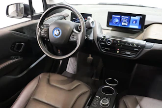 https://vehicle.imgix.net/4367365/9e698ebc-112d-4f09-9c9b-93d4fdfa42d0.JPG