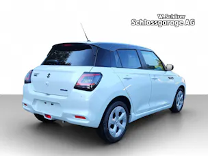 Suzuki Swift 1.2 Sakura Hybrid