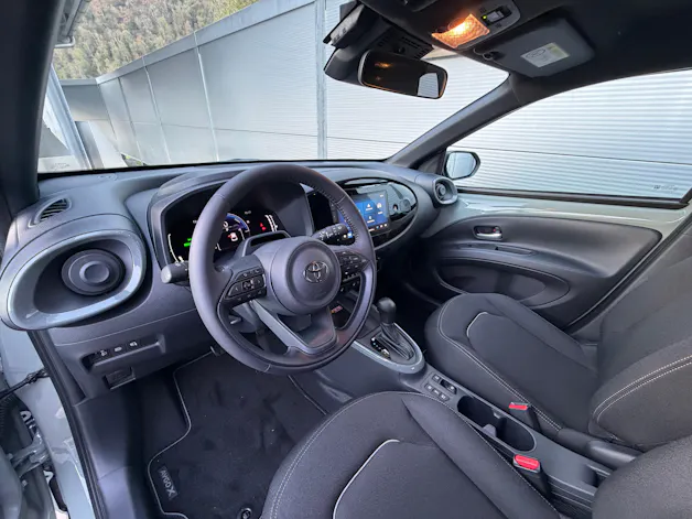 Toyota Aygo X 1.5 VVT-i HSD Trend