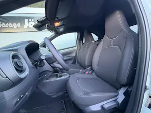 Toyota Aygo X 1.5 VVT-i HSD Trend