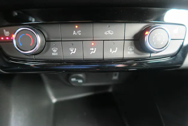 Opel Corsa 1.2 T Hybrid Viva