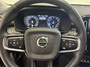 VOLVO XC40 2.0 B4 MH Inscription AWD