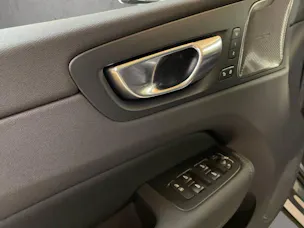 Volvo XC60 2.0 T8 TE Ultra Dark eAWD