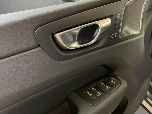 Volvo XC60 2.0 T8 TE Ultra Dark eAWD