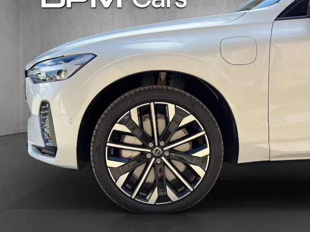 VOLVO XC60 2.0 T8 TE Ultra Dark eAWD