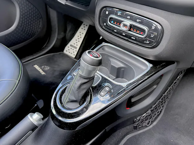 Smart BRABUS ULTIMATE E SHADOW EDITION „1 OF 28“