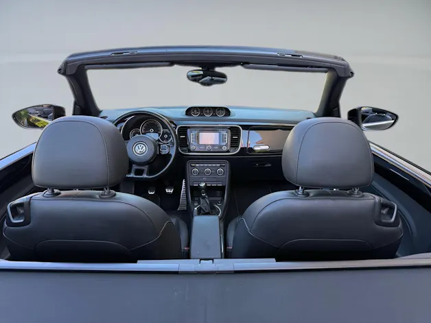 VW Beetle Cabrio 1.4 TSI Design