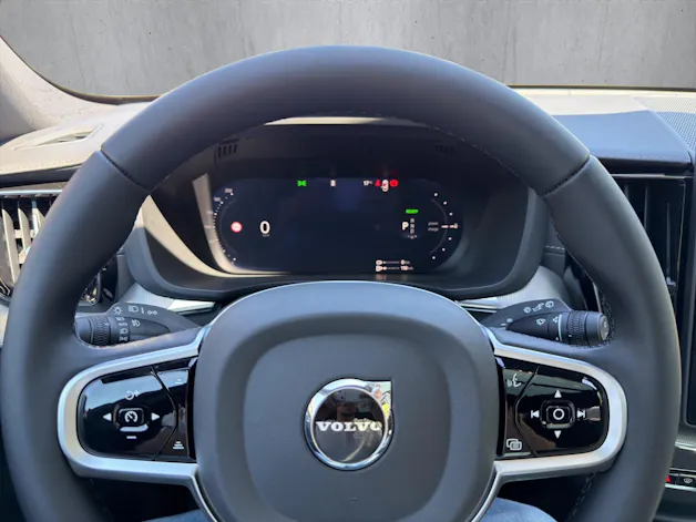 VOLVO XC60 2.0 T6 TE Black Edition eAWD