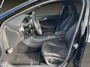 Mercedes-Benz A-Klasse W176 A 250 AMG Line 4m