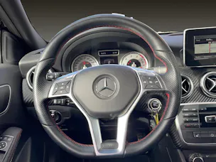 Mercedes-Benz A-Klasse W176 A 250 AMG Line 4m