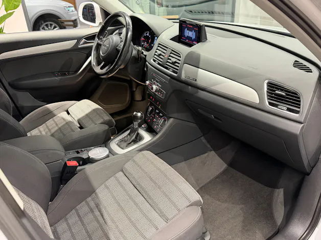 Audi Q3 2.0 TDI sport quattro S-tronic