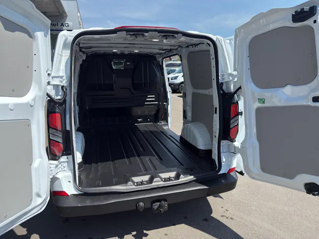 Ford Transit C Van 320 L1 2.5 Duratec 233 Trend PHEV