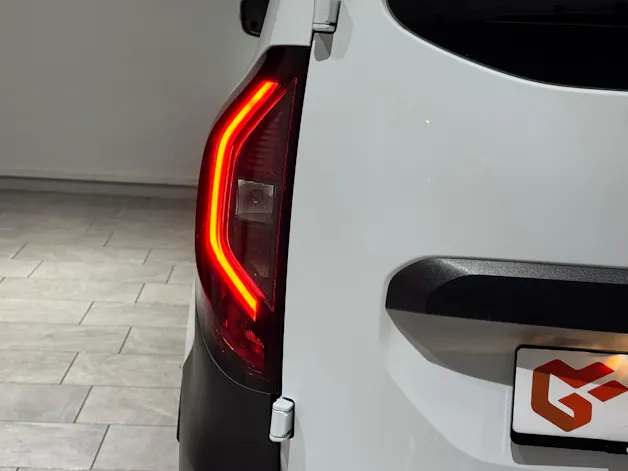 Renault Kangoo Van 1.3TCe Standard L2 130 PF Advance EDC | Werksgarantie |