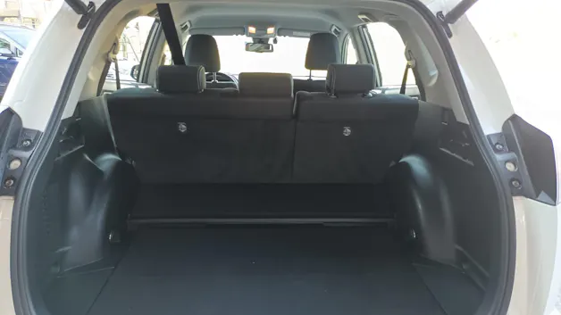 Toyota RAV-4 2.5 HSD Trend e-CVT 2WD