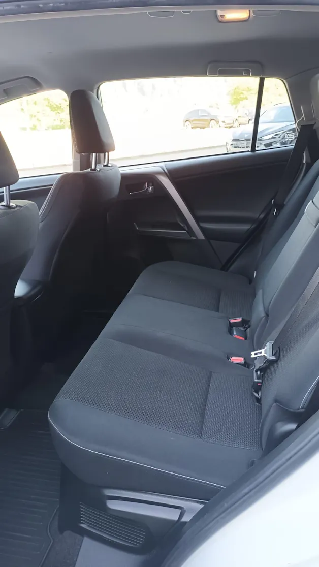Toyota RAV-4 2.5 HSD Trend e-CVT 2WD