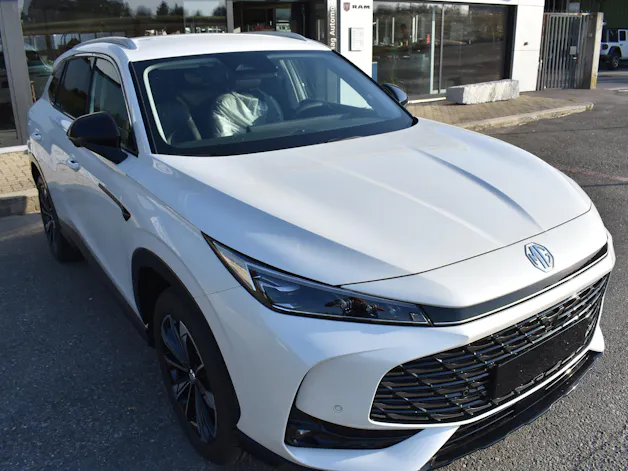 MG HS 1.5 Hybrid+ Luxury