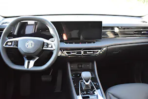 MG HS 1.5 Hybrid+ Luxury