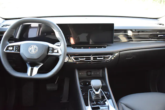 MG HS 1.5 Hybrid+ Luxury