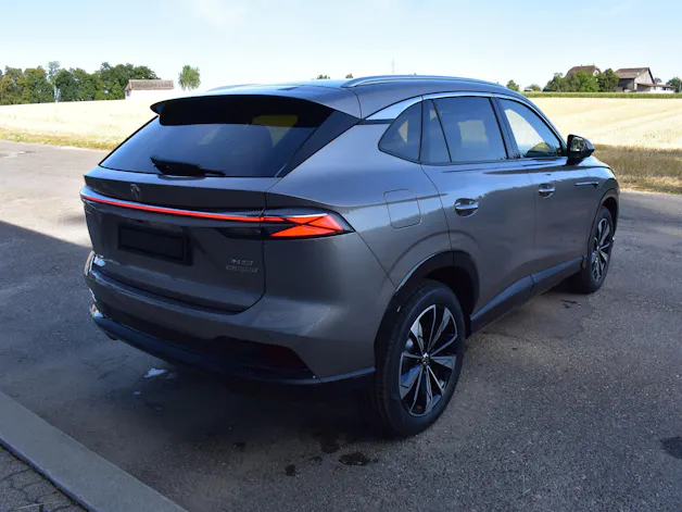 MG HS 1.5 Hybrid+ Luxury