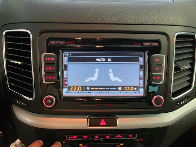 VW Sharan 2.0 TDI BMT Highline 4Motion 7 Sitzplätze