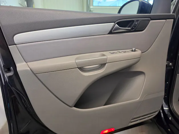 VW Sharan 2.0 TDI BMT Highline 4Motion 7 Sitzplätze