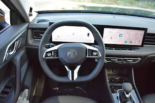 MG HS 1.5 Hybrid+ Luxury