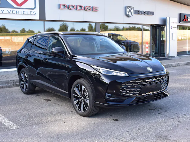 MG HS 1.5 Hybrid+ Luxury