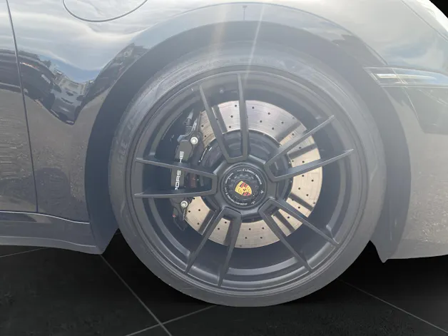 Porsche 911 Carrera 4 GTS Cabriolet