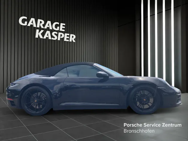 Porsche 911 Carrera 4 GTS Cabriolet