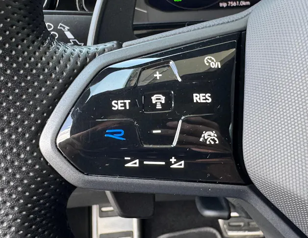 VW T-Roc 2.0 TSI R DSG 4Motion "Akrapovic"