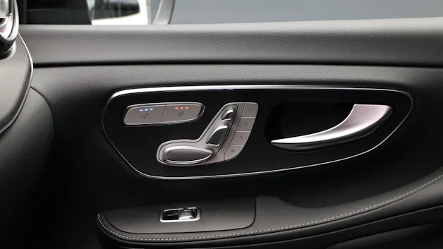 Mercedes-Benz V 300 d Exclusive L SWISS EDITION 4MATIC