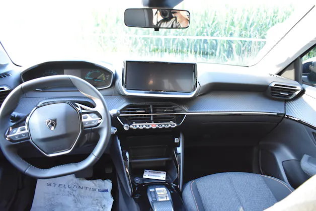 PEUGEOT 208 Elektrik 100 kW Style