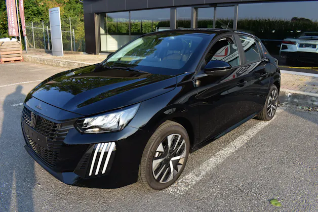PEUGEOT 208 Elektrik 100 kW Style