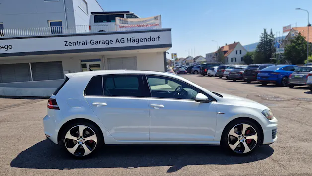 VW Golf 2.0 TSI GTI Performance DSG