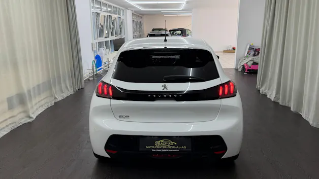Peugeot 208 1.2 PureTech Allure EAT8