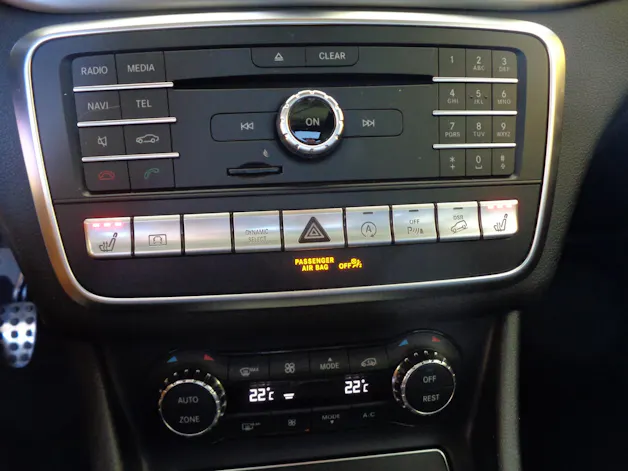 Mercedes-Benz GLA 220 AMG Line 4Matic 7G-DCT