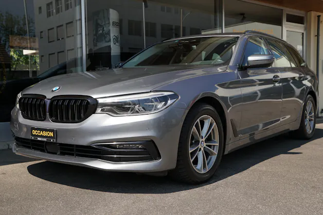 BMW 520d xDrive Touring Sport Line Steptronic